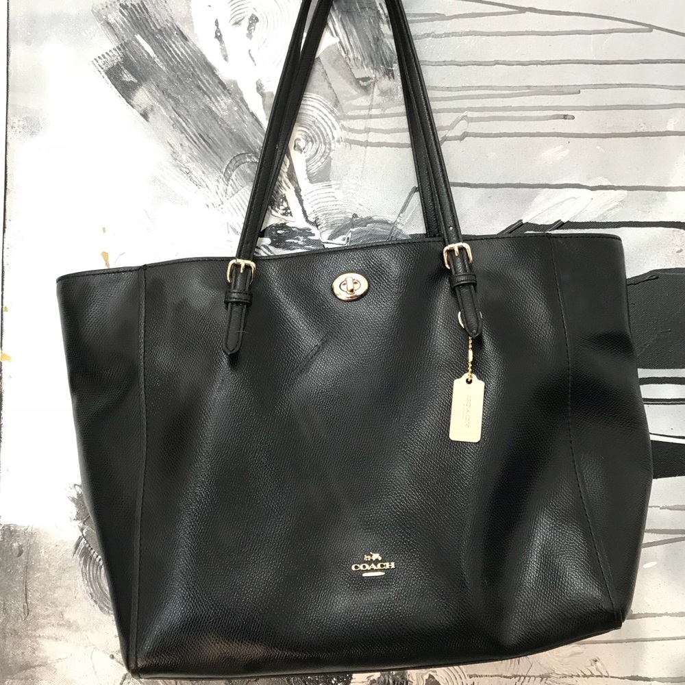 Coach purse with matching wallet